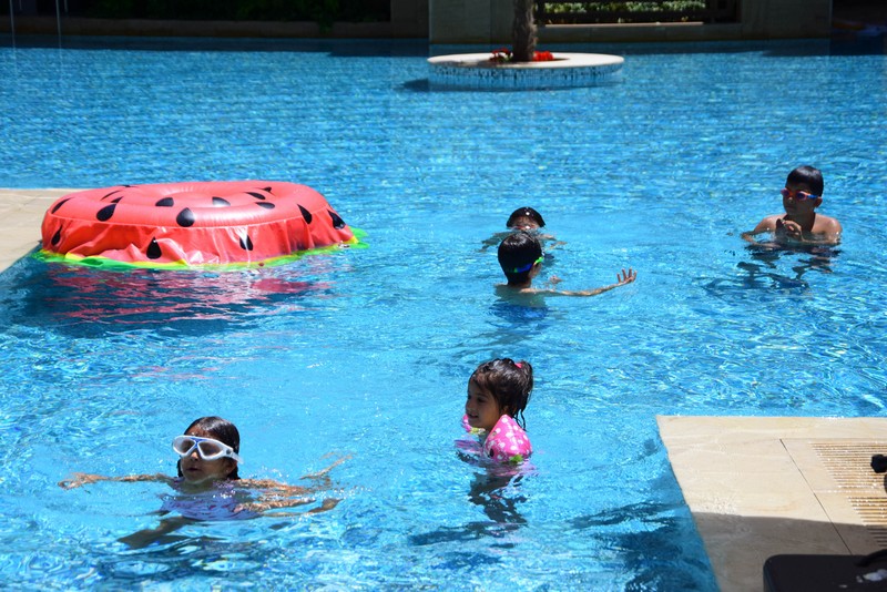Lunch by the pool at Kempinski Summerland Hotel & Resort